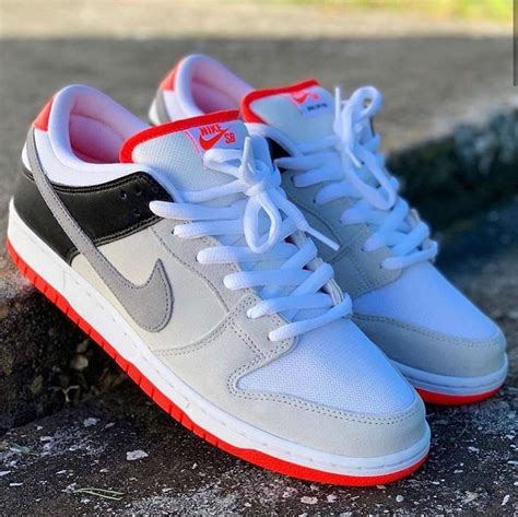 nike dunk low new release.